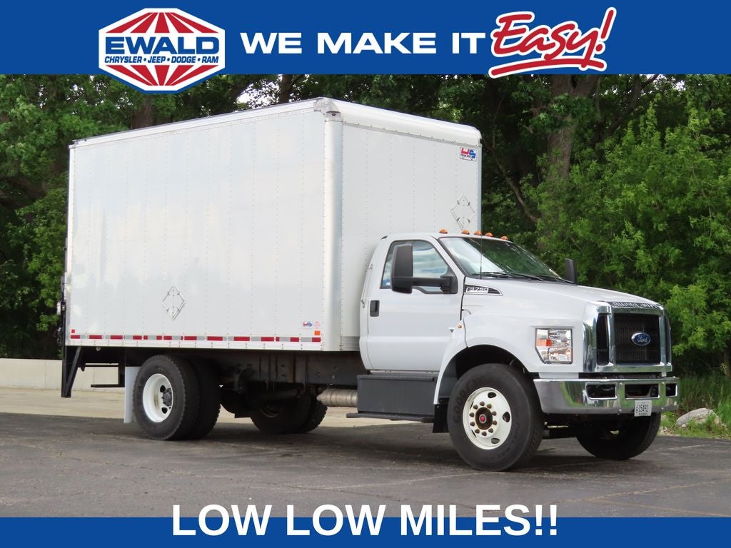 2022 Ford F-750SD